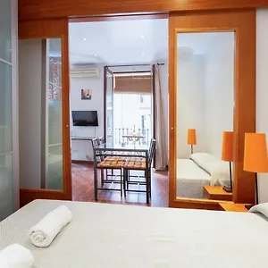 Aparteasy - Turo Park With Lovely Balcony , Barcelona España